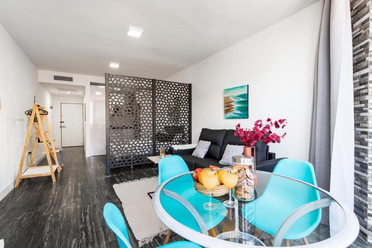 Sur Suites Palmeras 491 Фуeнхирола Екстериор снимка